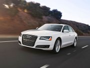 Audi A8 белая