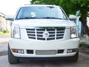 Cadillac Escalade белый жемчуг
