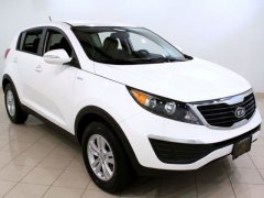 Kia Sportage белый