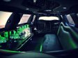 Lincoln Town Car белый с черной крышей